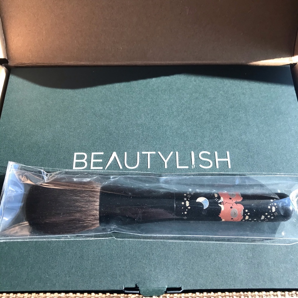 Beautylish x Chikuhodo Lunar New Year Brush